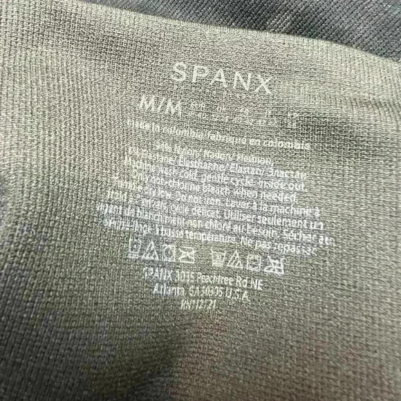 Spanx Look At Me Now Seamless Leggings (Camo Green) Size Medium - Picture 7 of 7
